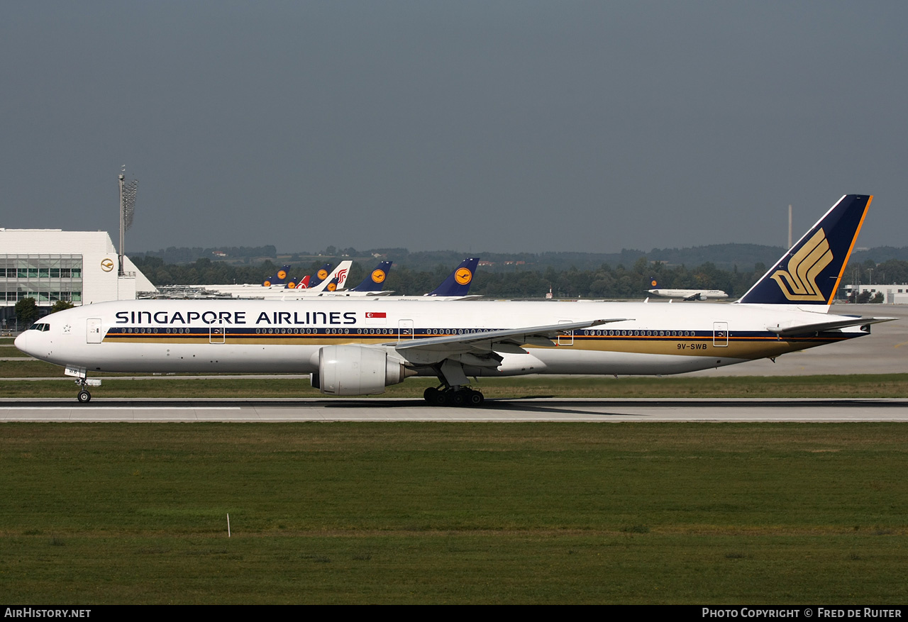 Aircraft Photo of 9V-SWB | Boeing 777-312/ER | Singapore Airlines | AirHistory.net #509894