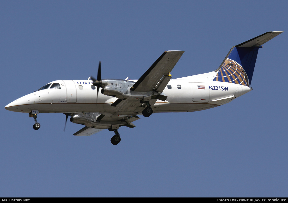 Aircraft Photo of N221SW | Embraer EMB-120ER Brasilia | United Express | AirHistory.net #510160