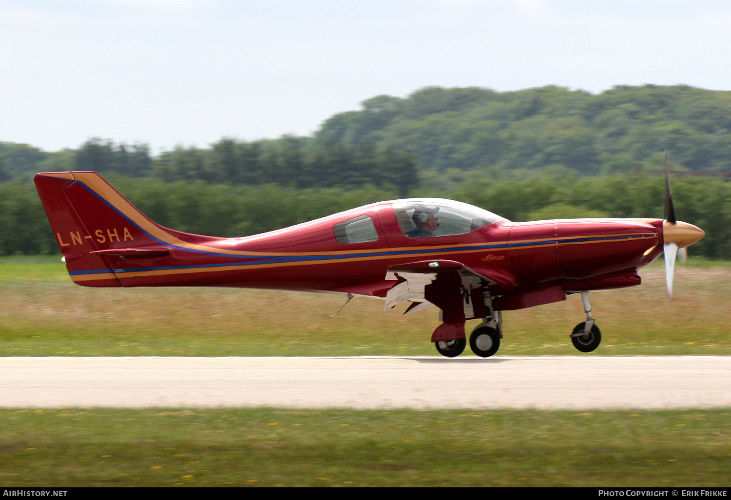 Aircraft Photo of LN-SHA | Lancair Lancair 320 | AirHistory.net #510172