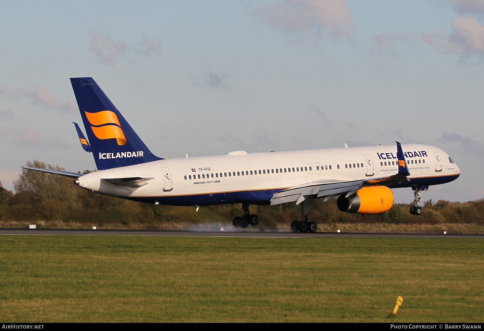 Aircraft Photo of TF-FIA | Boeing 757-256 | Icelandair | AirHistory.net #510271