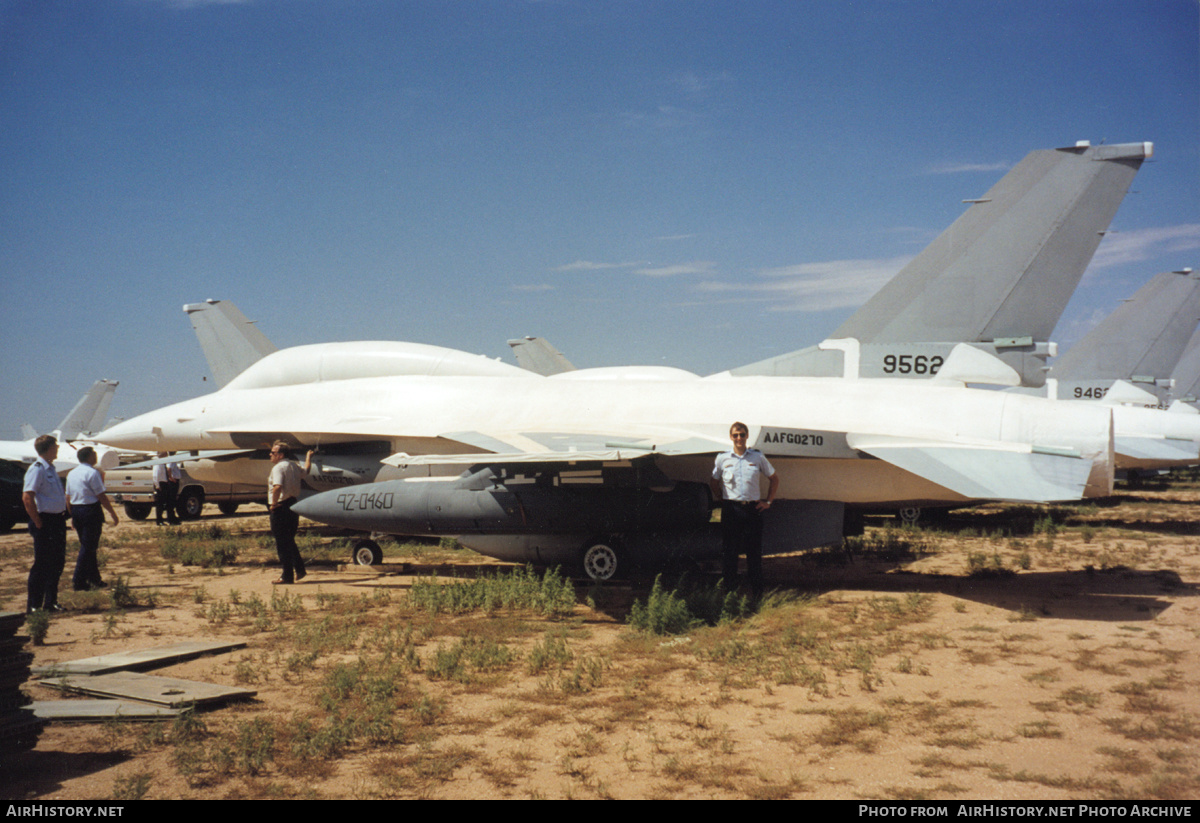 Aircraft Photo of 92-0460 / 95626 | Lockheed F-16B Fighting Falcon | USA - Air Force | AirHistory.net #510306