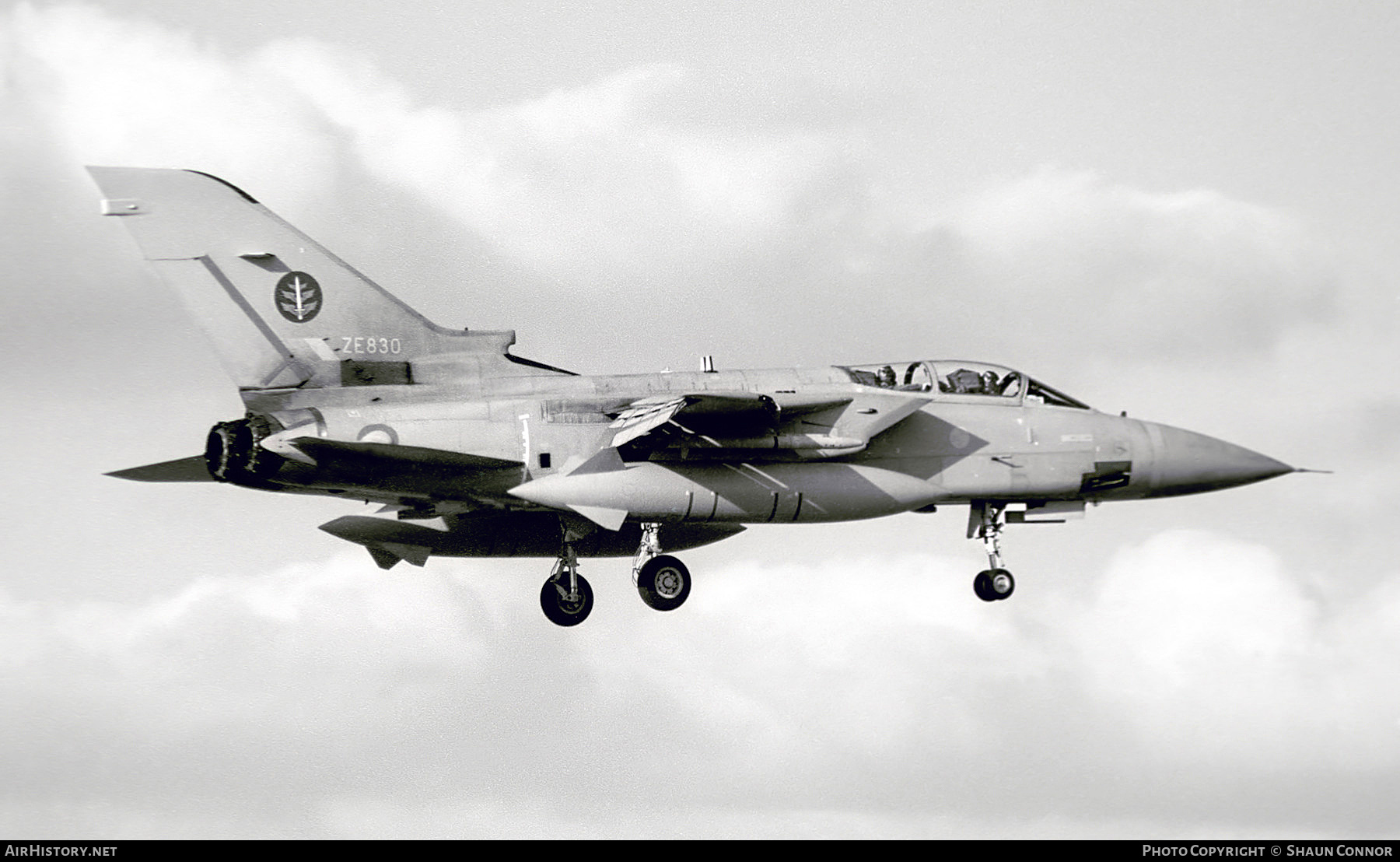 Aircraft Photo of ZE830 | Panavia Tornado F3 | UK - Air Force | AirHistory.net #510382