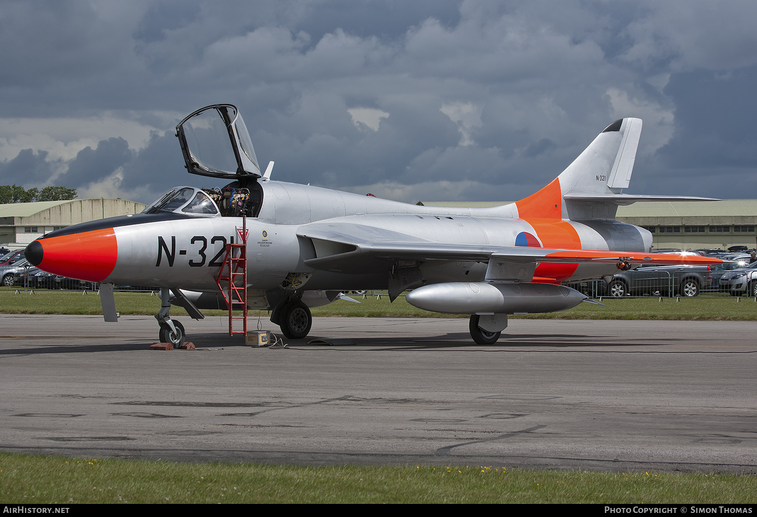 Aircraft Photo of G-BWGL | Hawker Hunter T8C | Netherlands - Air Force | AirHistory.net #510412