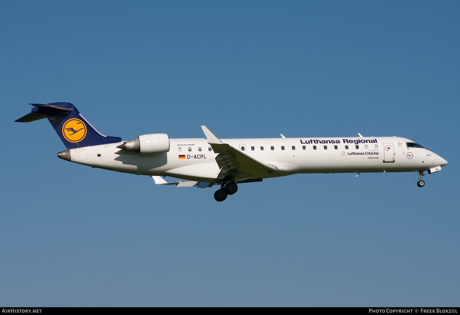 Aircraft Photo of D-ACPL | Bombardier CRJ-701ER (CL-600-2C10) | Lufthansa Regional | AirHistory.net #510431