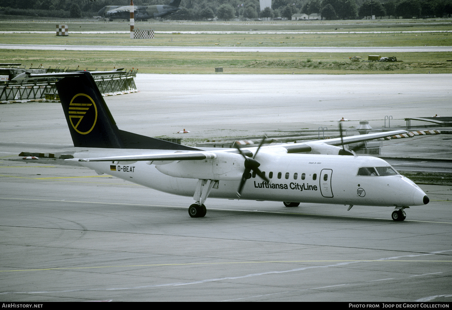 Aircraft Photo of D-BEAT | De Havilland Canada DHC-8-311 Dash 8 | DLT - Deutsche Luftverkehrsgesellschaft | AirHistory.net #510468