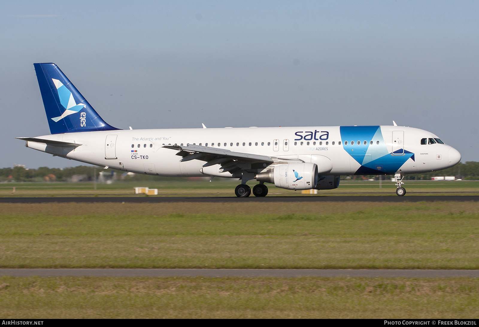 Aircraft Photo of CS-TKO | Airbus A320-214 | SATA Internacional | AirHistory.net #510474