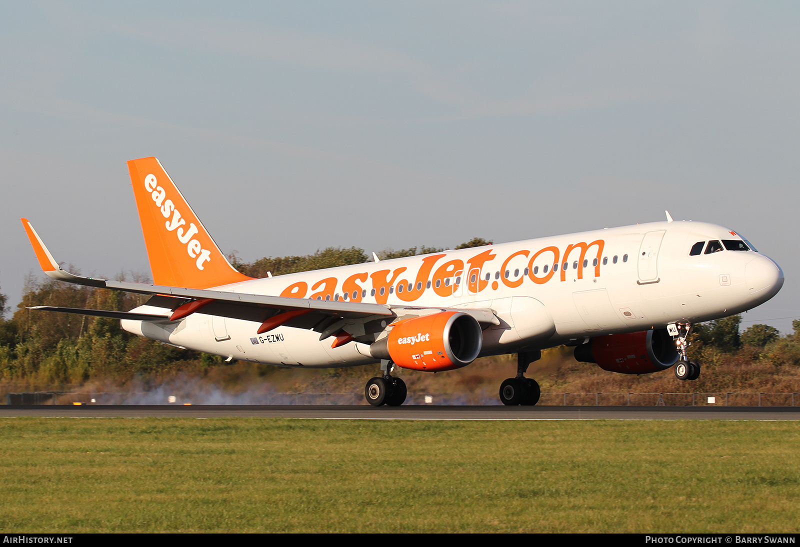 Aircraft Photo of G-EZWU | Airbus A320-214 | EasyJet | AirHistory.net #510522
