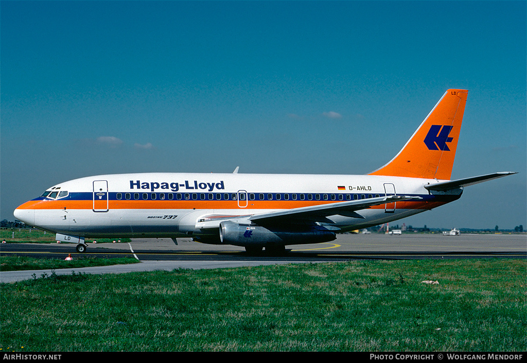 Aircraft Photo of D-AHLD | Boeing 737-2K5/Adv | Hapag-Lloyd | AirHistory.net #510561