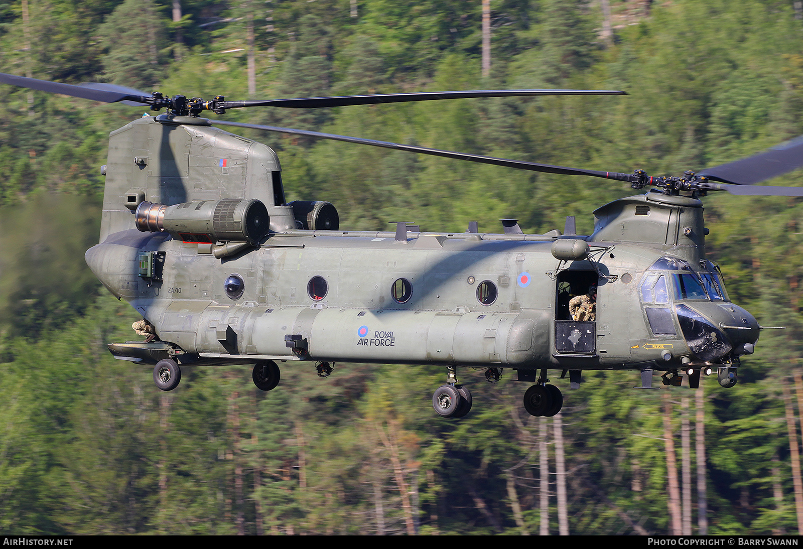 Aircraft Photo of ZA710 | Boeing Chinook HC6A (352) | UK - Air Force | AirHistory.net #510625