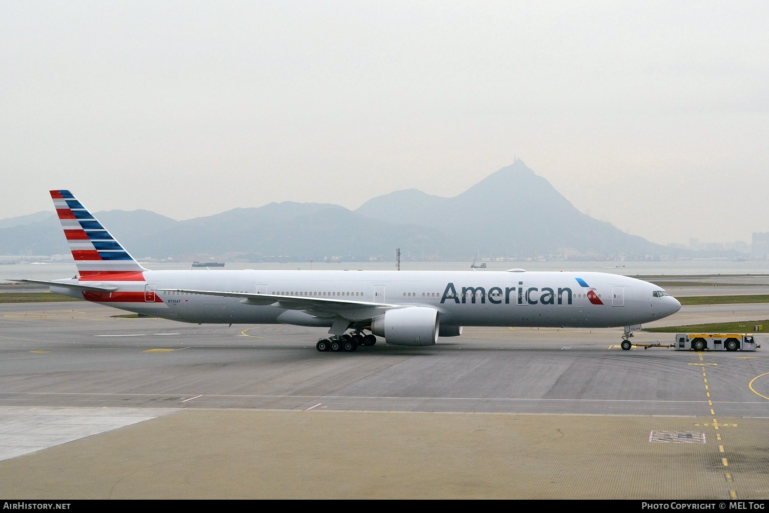 Aircraft Photo of N736AT | Boeing 777-323/ER | American Airlines | AirHistory.net #510795