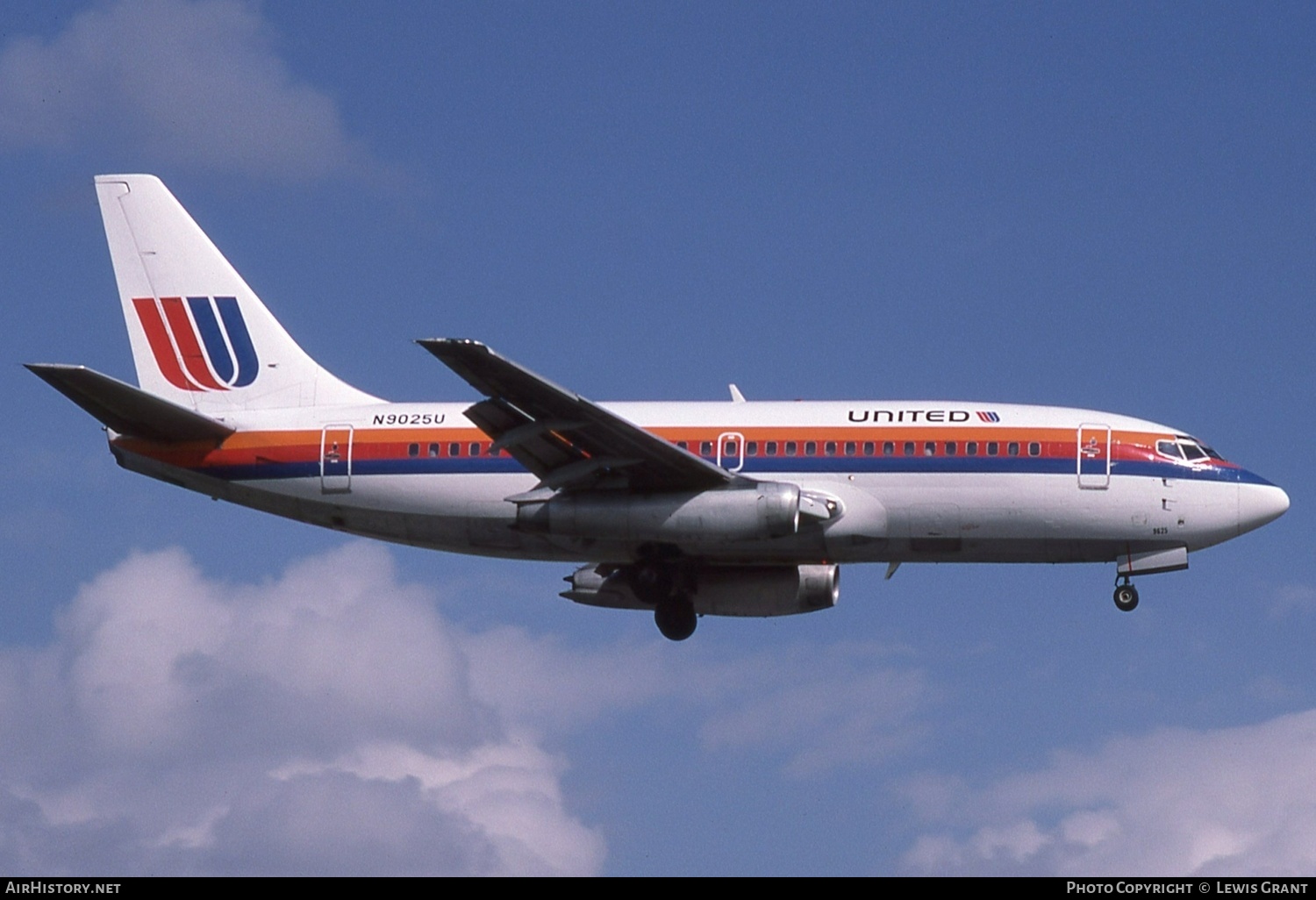 Aircraft Photo of N9025U | Boeing 737-222 | United Airlines | AirHistory.net #510820