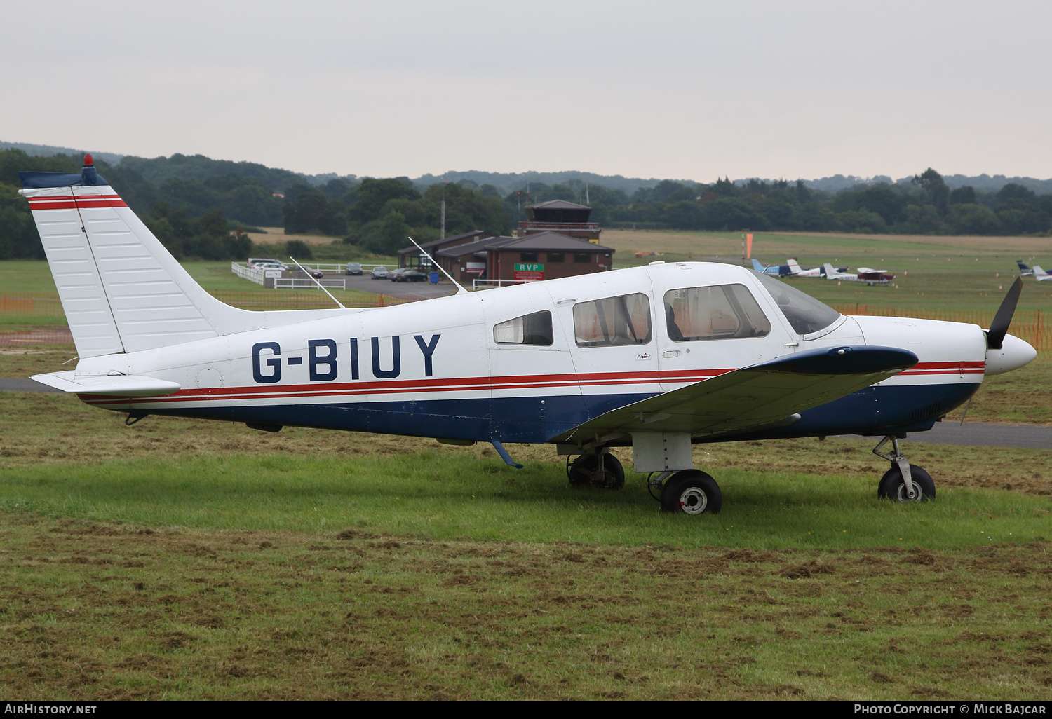 Aircraft Photo of G-BIUY | Piper PA-28-181 Archer II | AirHistory.net #510821