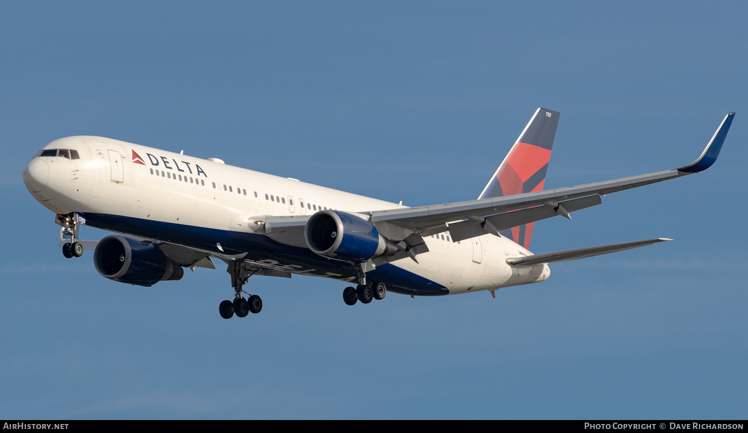 Aircraft Photo of N177DZ | Boeing 767-332/ER | Delta Air Lines | AirHistory.net #510940
