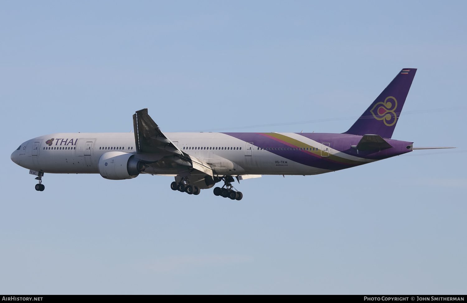 Aircraft Photo of HS-TKW | Boeing 777-3D7/ER | Thai Airways International | AirHistory.net #511041