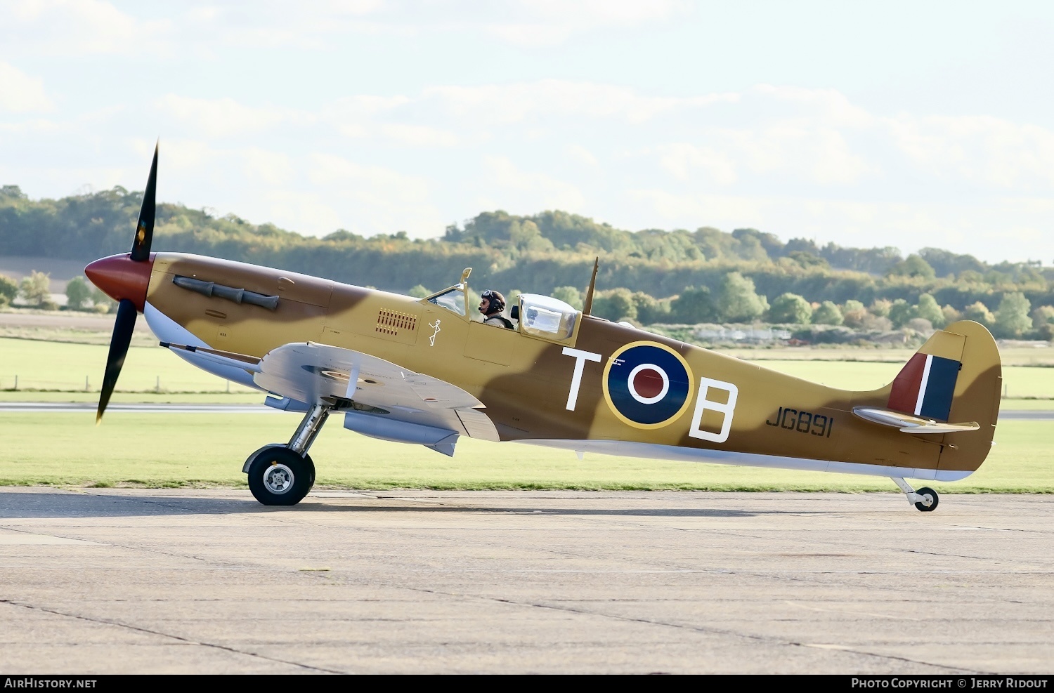 Aircraft Photo of G-LFVC / JG891 | Supermarine 349 Spitfire LF5C | UK - Air Force | AirHistory.net #511268