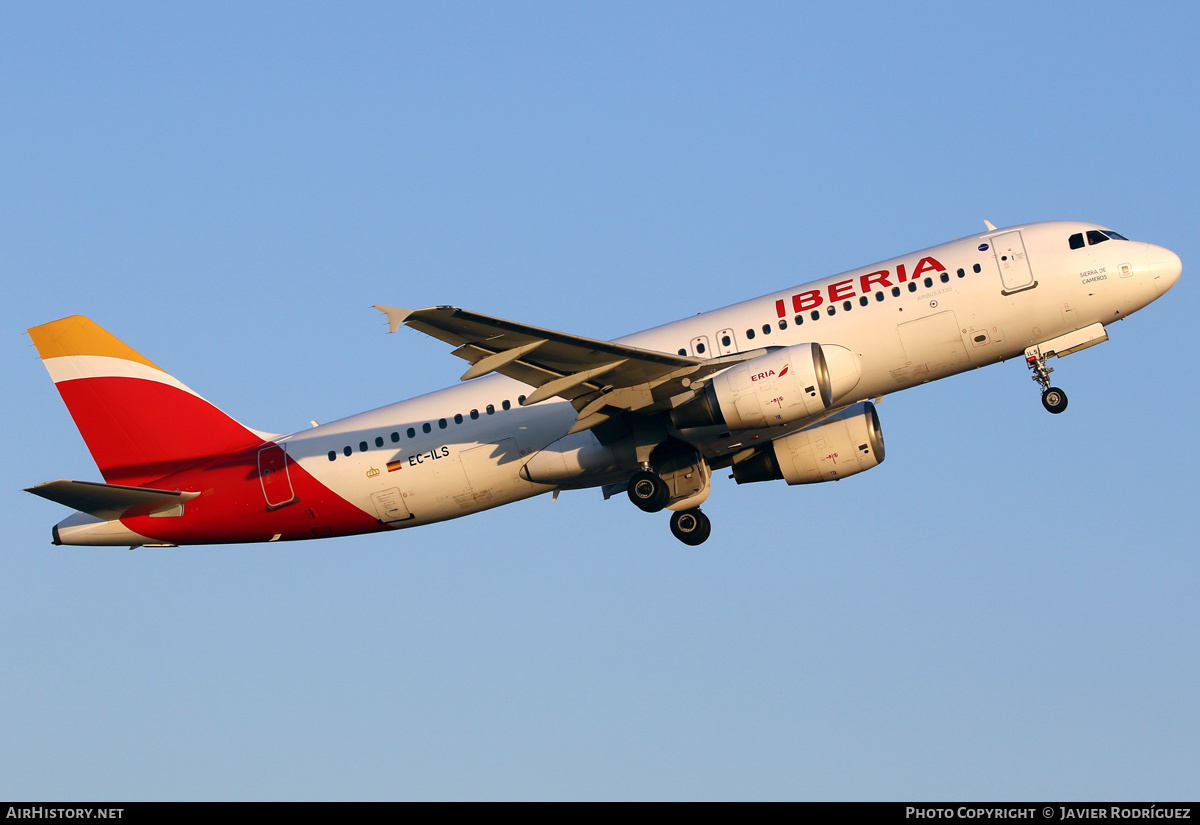 Aircraft Photo of EC-ILS | Airbus A320-214 | Iberia | AirHistory.net #511504