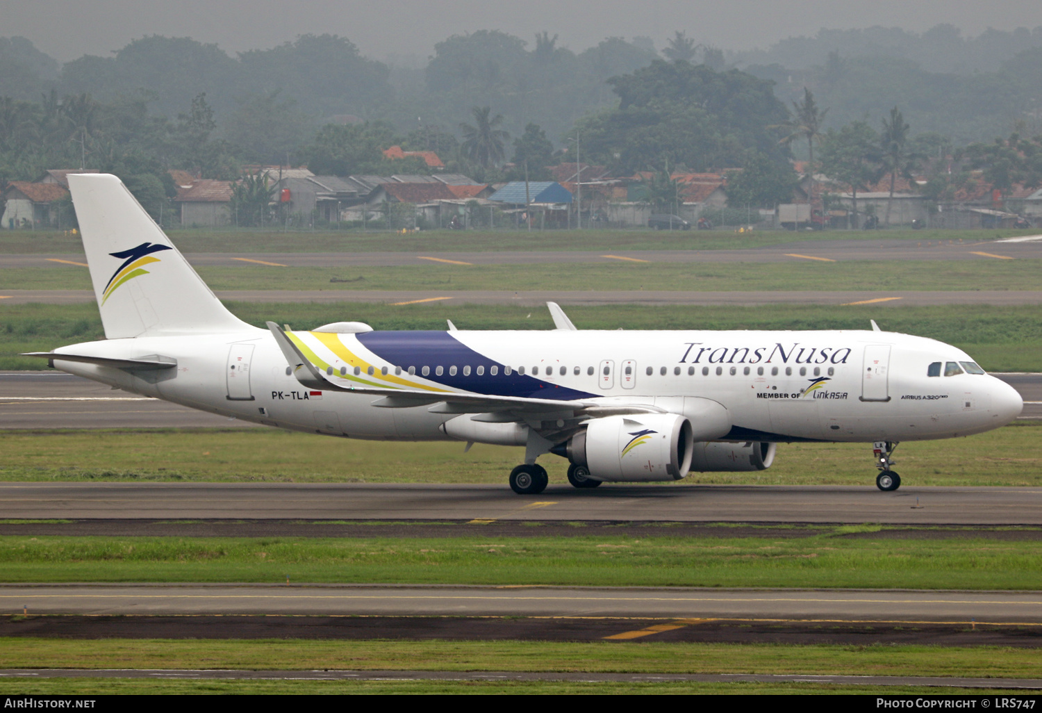 Aircraft Photo of PK-TLA | Airbus A320-251N | TransNusa Aviation | AirHistory.net #511562