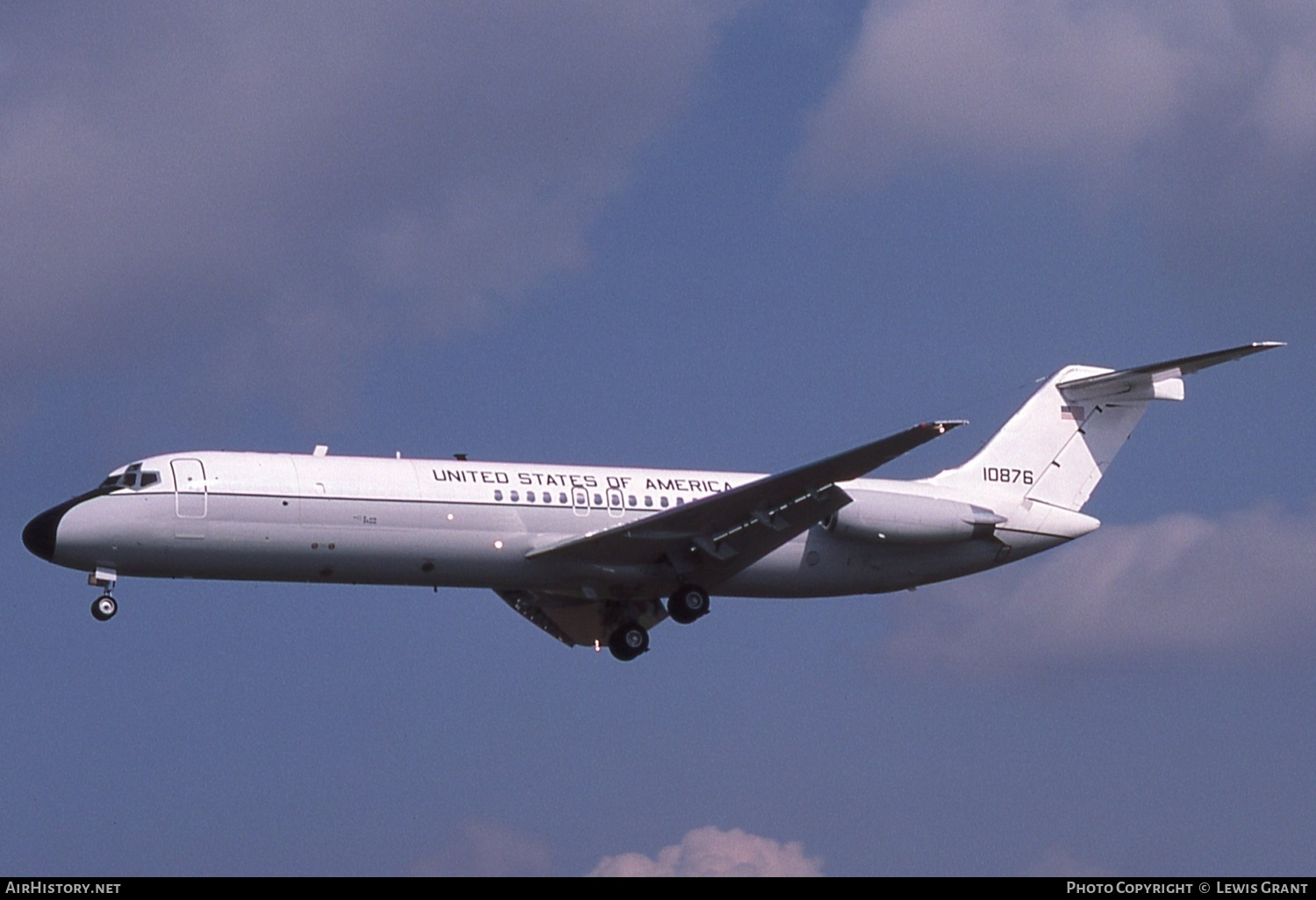 Aircraft Photo of 71-0876 / 10876 | McDonnell Douglas C-9A Nightingale (DC-9-32CF) | USA - Air Force | AirHistory.net #511584