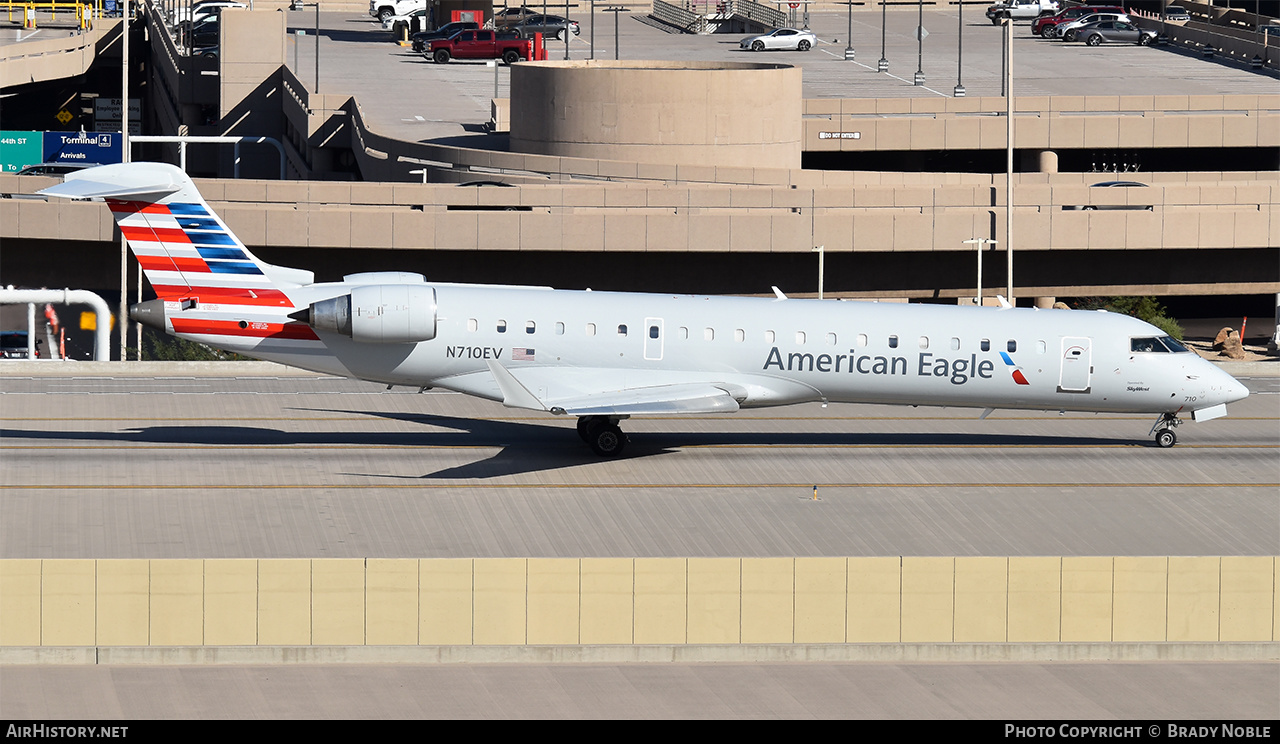 Aircraft Photo of N710EV | Bombardier CRJ-701ER (CL-600-2C10) | American Eagle | AirHistory.net #511696