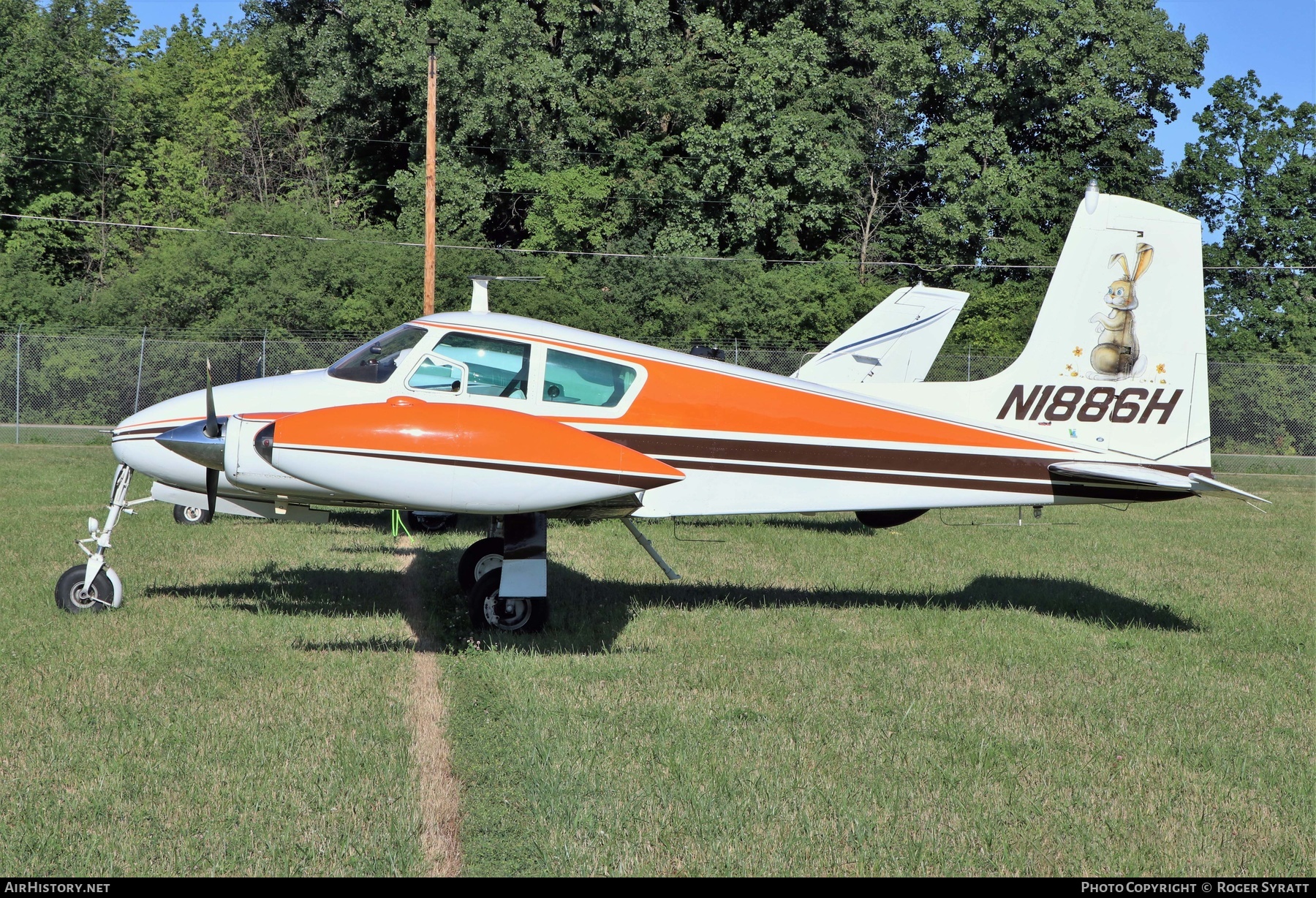 Aircraft Photo of N1886H | Cessna 310C | AirHistory.net #511709