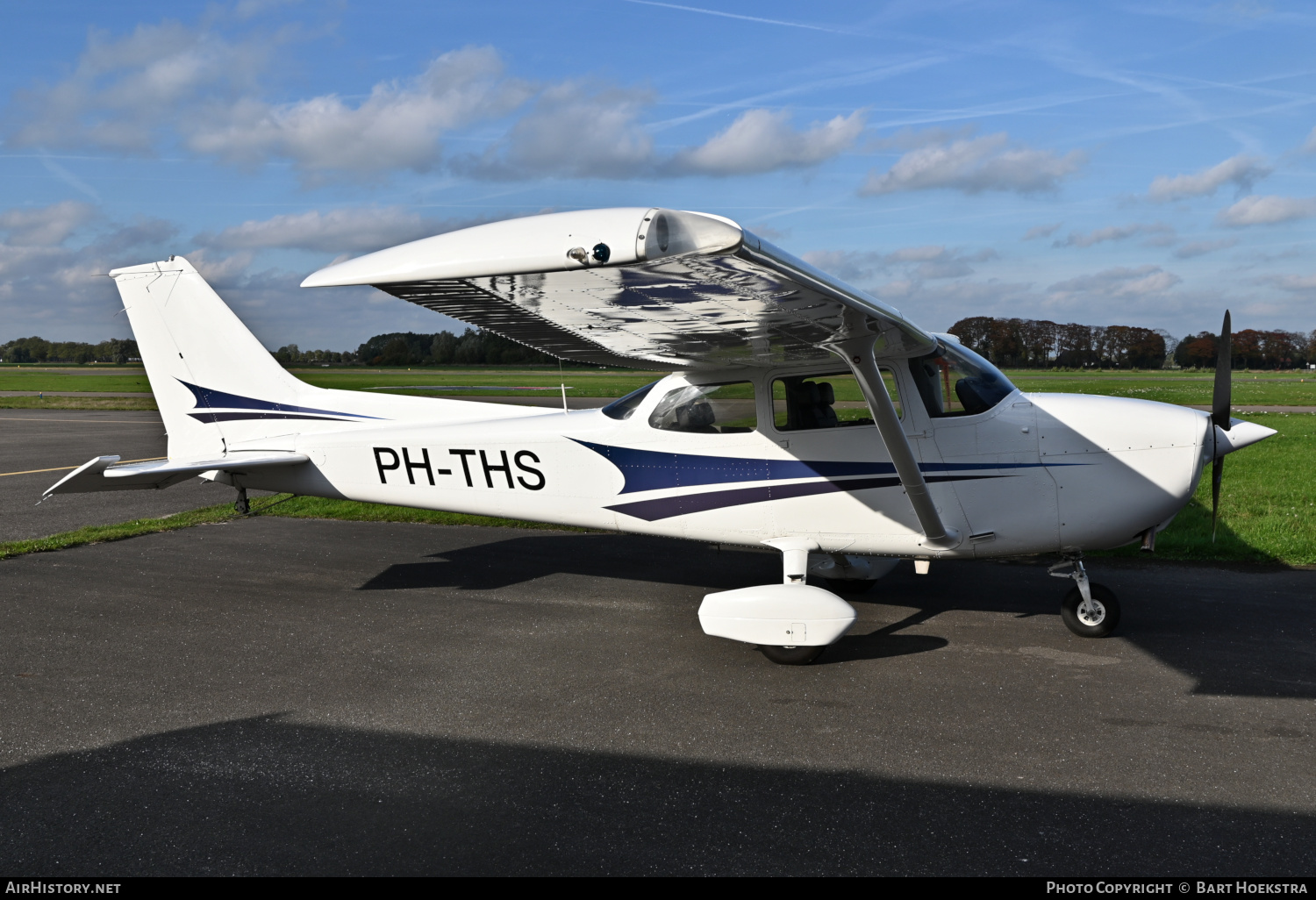Aircraft Photo of PH-THS | Cessna 172N Skyhawk 100 | AirHistory.net #511734