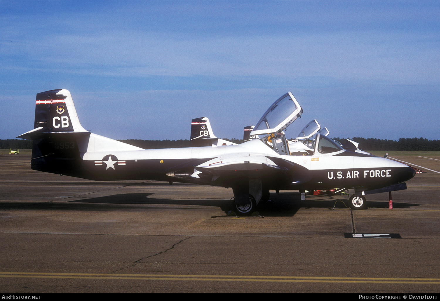 Aircraft Photo of 62-5953 / AF62-953 | Cessna T-37B Tweety Bird | USA - Air Force | AirHistory.net #511744