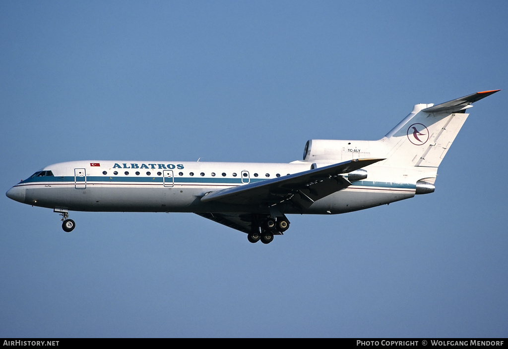 Aircraft Photo of TC-ALY | Yakovlev Yak-42D | Albatros Airlines | AirHistory.net #511877