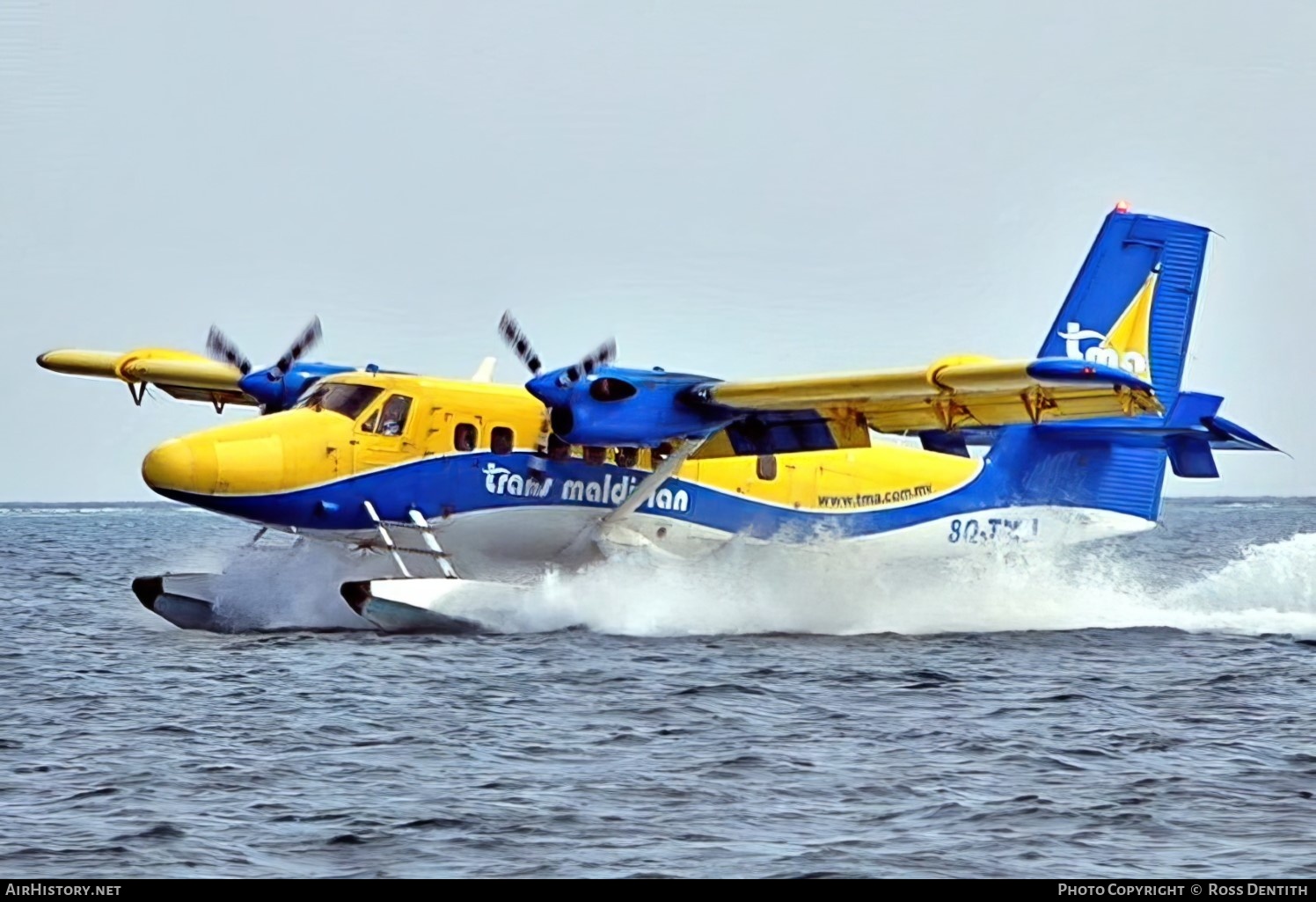 Aircraft Photo of 8Q-TMJ | De Havilland Canada DHC-6-300 Twin Otter | Trans Maldivian Airways - TMA | AirHistory.net #511976