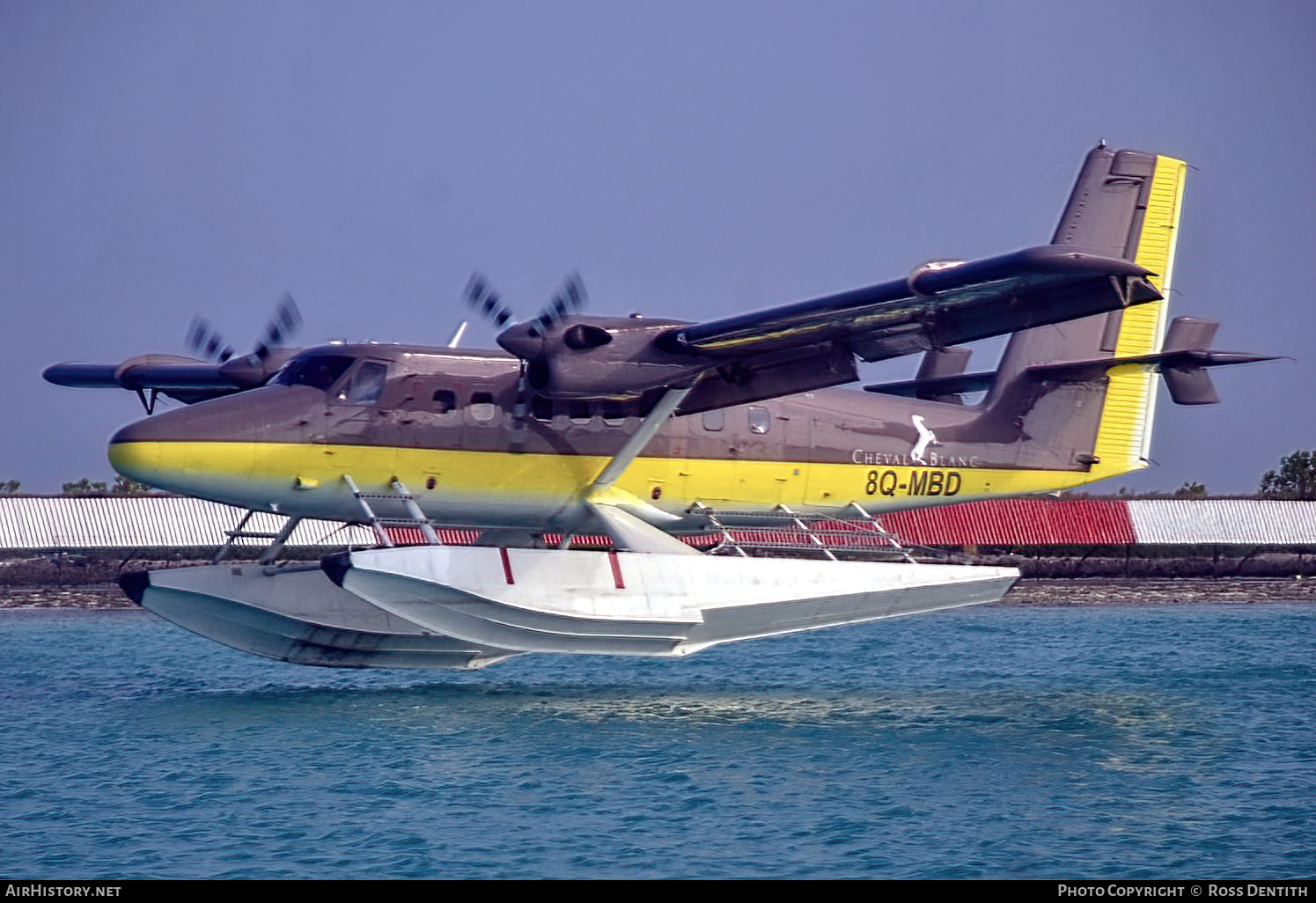 Aircraft Photo of 8Q-MBD | De Havilland Canada DHC-6-300 Twin Otter | Cheval Blanc Hotel | AirHistory.net #511977