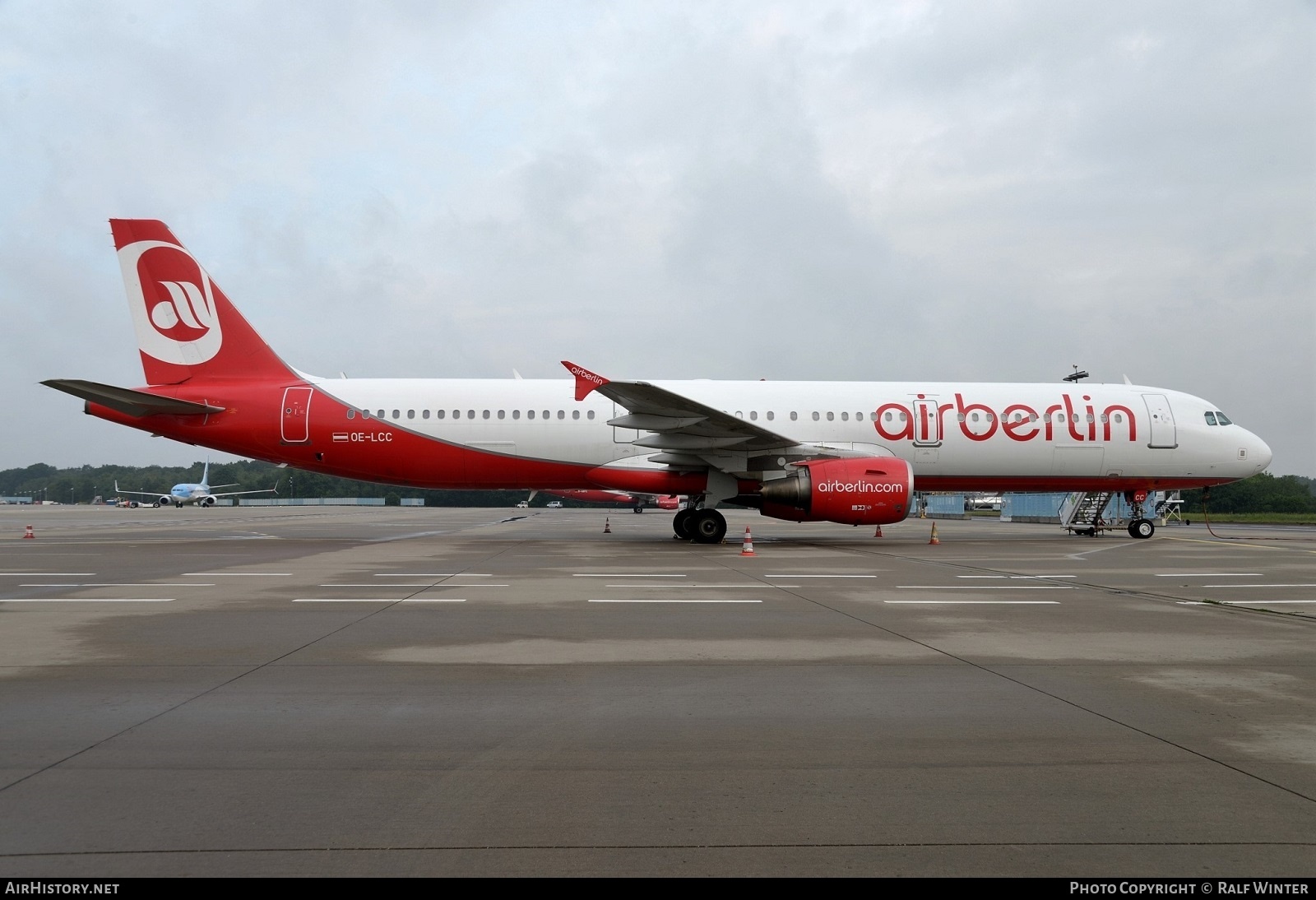 Aircraft Photo of OE-LCC | Airbus A321-211 | Air Berlin | AirHistory.net #511991