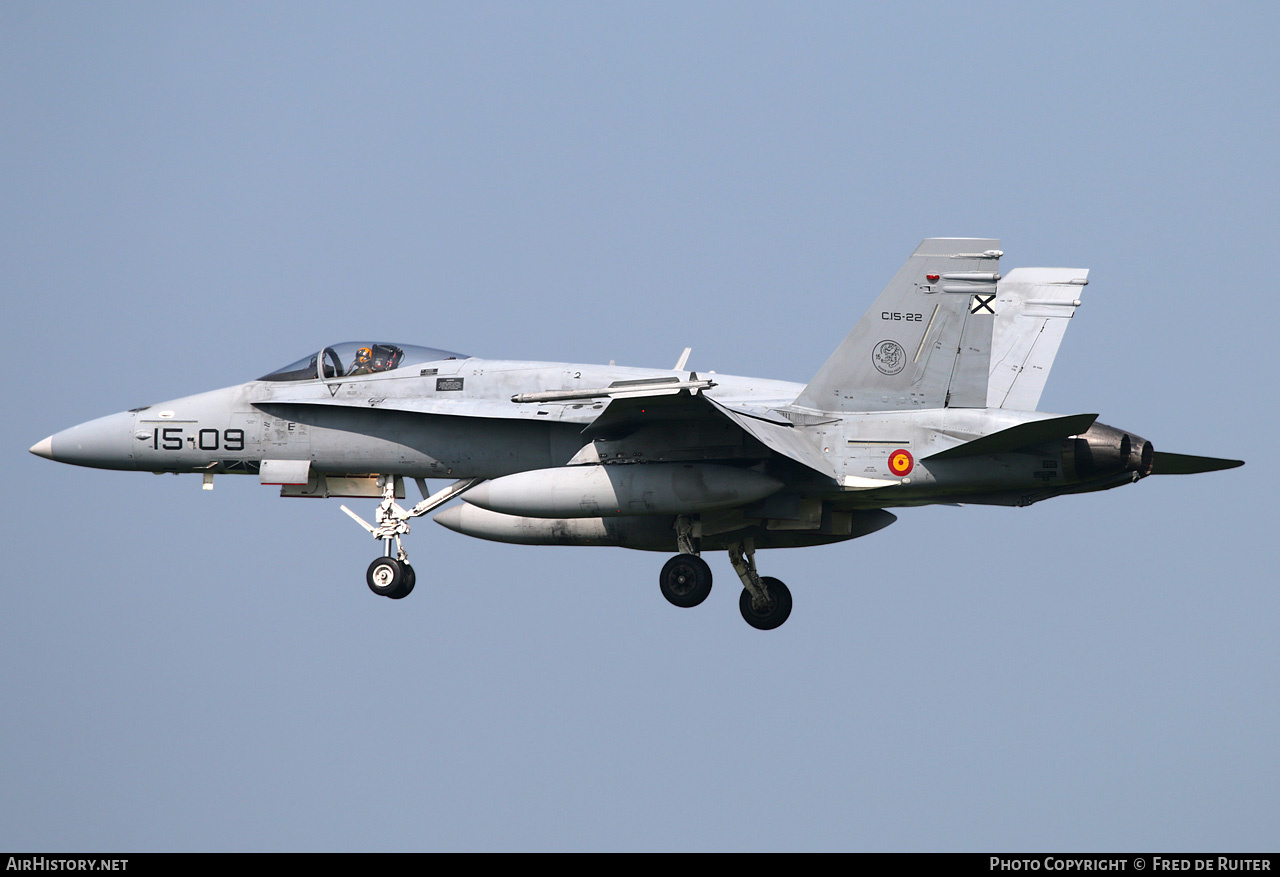 Aircraft Photo of C15-22 | McDonnell Douglas EF-18A Hornet | Spain - Air Force | AirHistory.net #512003