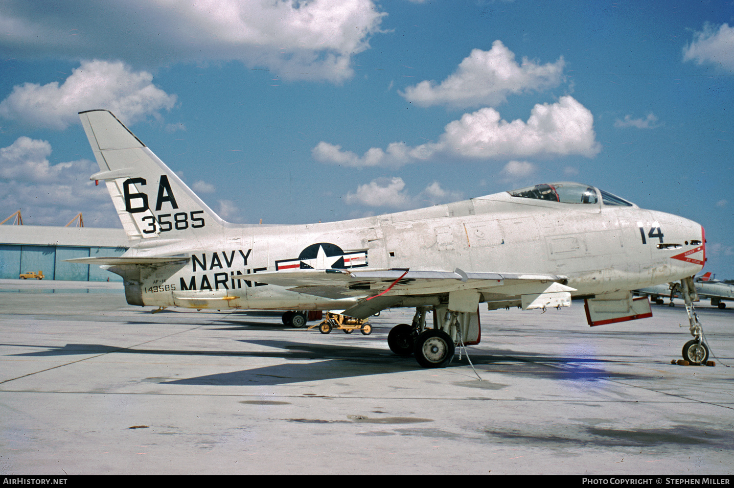 Aircraft Photo of 143585 / 3585 | North American AF-1E Fury | USA - Navy | AirHistory.net #512060