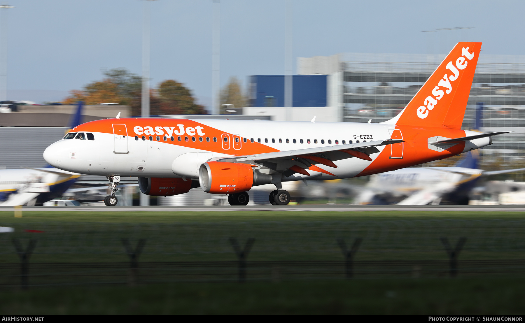 Aircraft Photo of G-EZBZ | Airbus A319-111 | EasyJet | AirHistory.net #512096