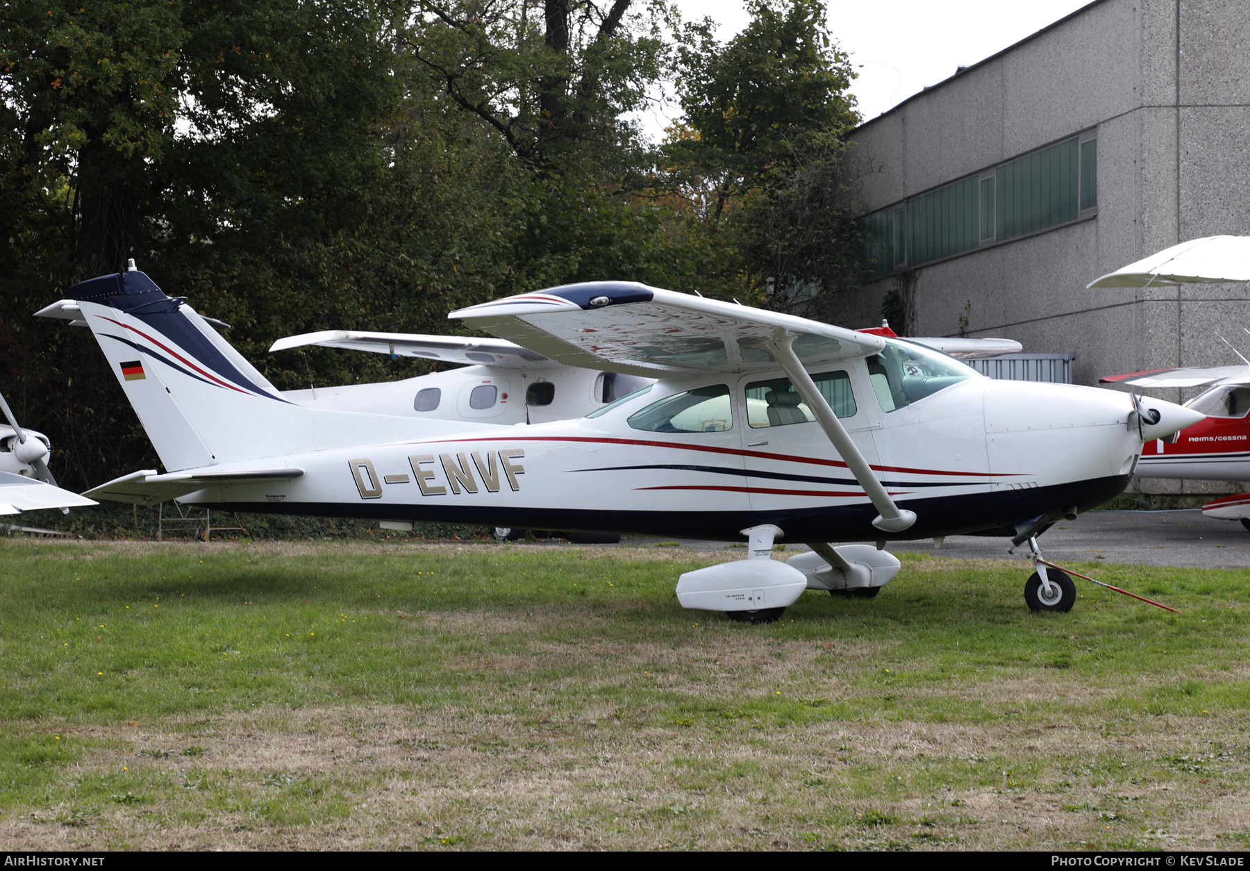 Aircraft Photo of D-ENVF | Cessna 182Q Skylane | AirHistory.net #512232