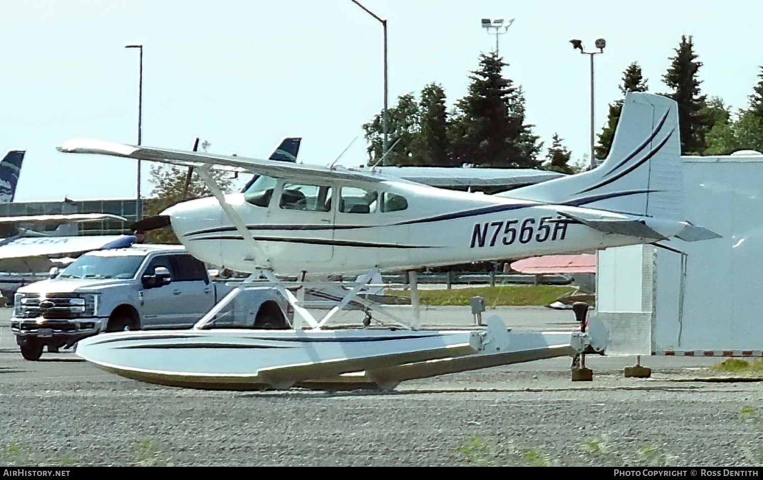 Aircraft Photo of N7565H | Cessna A185F Skywagon 185 | AirHistory.net #512241