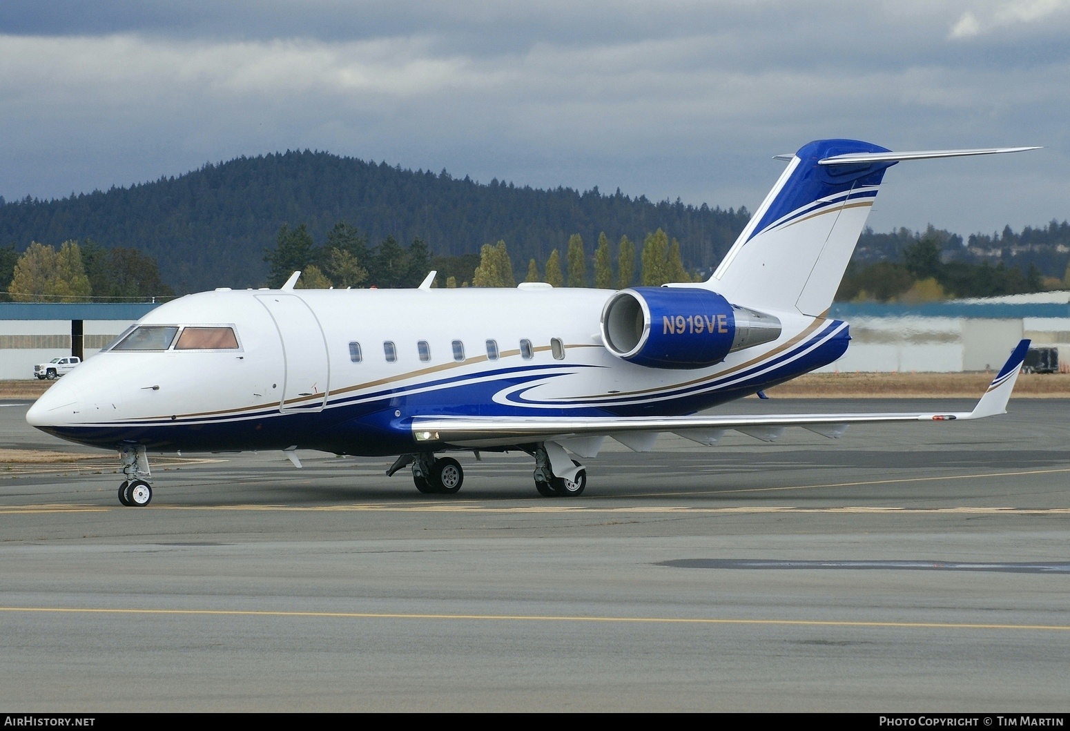 Aircraft Photo of N919VE | Bombardier Challenger 604 (CL-600-2B16) | AirHistory.net #512280