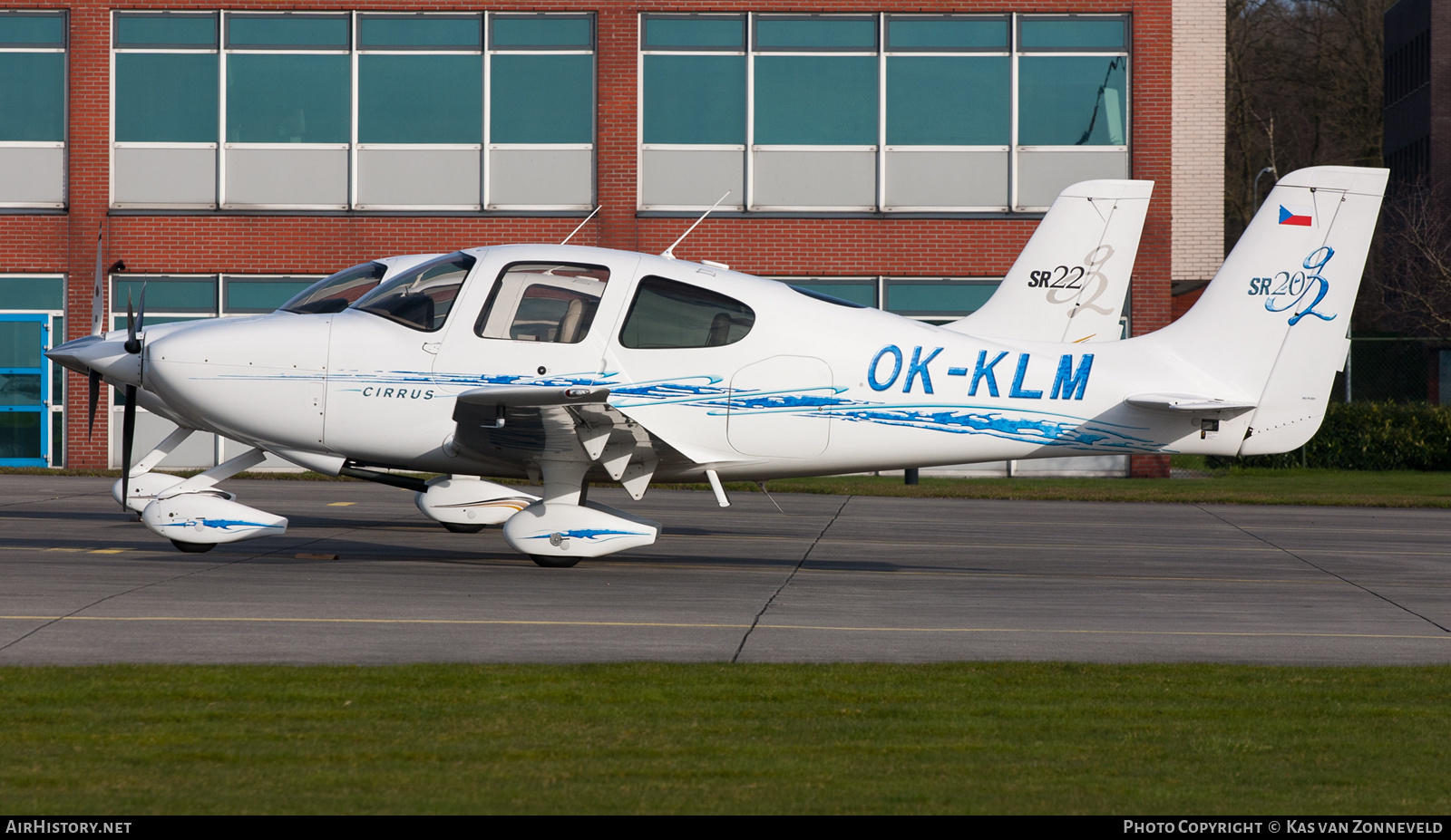 Aircraft Photo of OK-KLM | Cirrus SR-20 G2 | AirHistory.net #512333