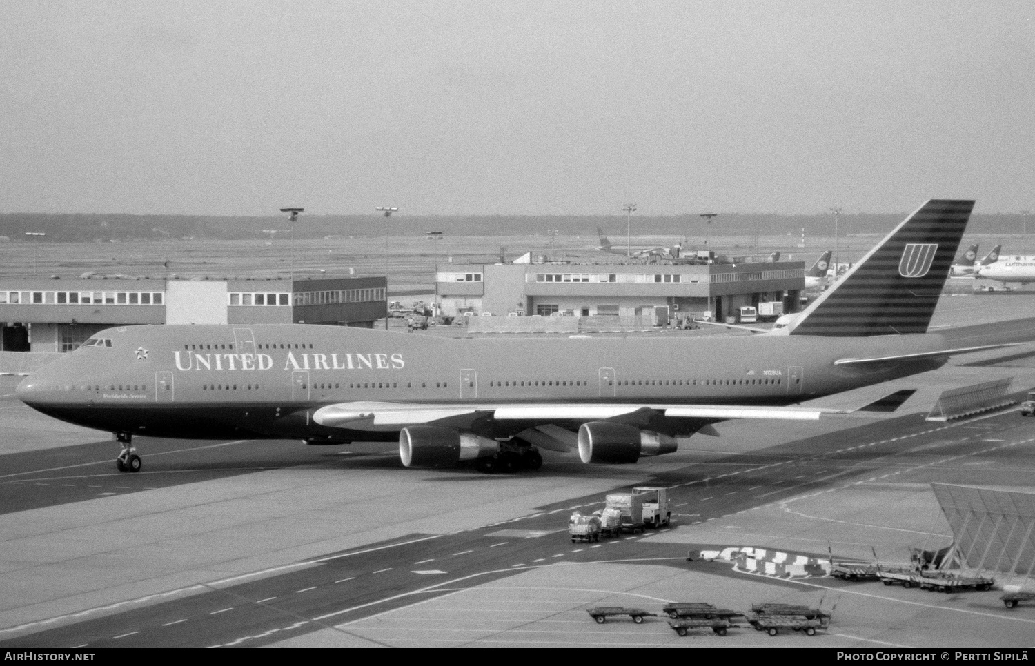 Aircraft Photo of N128UA | Boeing 747-422 | United Airlines | AirHistory.net #512436