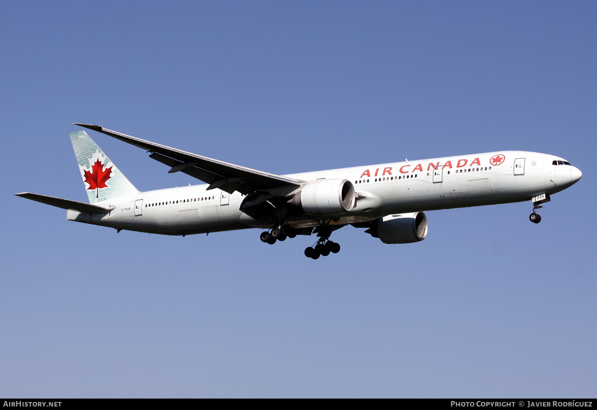 Aircraft Photo of C-FIUR | Boeing 777-333/ER | Air Canada | AirHistory.net #512555