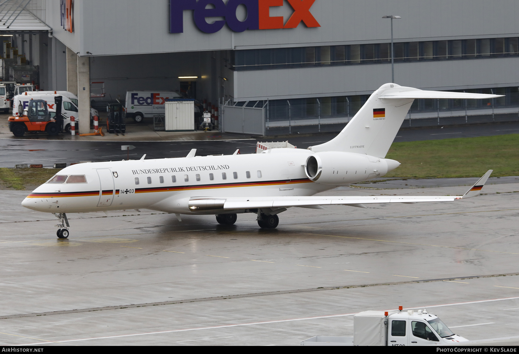 Aircraft Photo of 1403 | Bombardier Global 5000 (BD-700-1A11) | Germany - Air Force | AirHistory.net #512608
