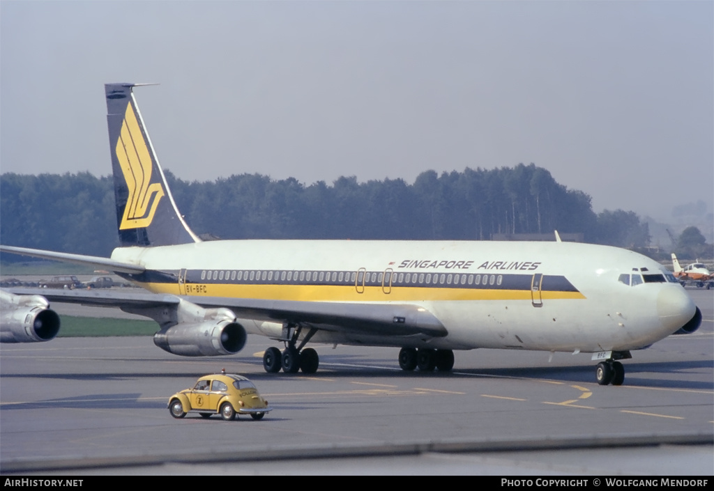 Aircraft Photo of 9V-BFC | Boeing 707-327C | Singapore Airlines | AirHistory.net #512632