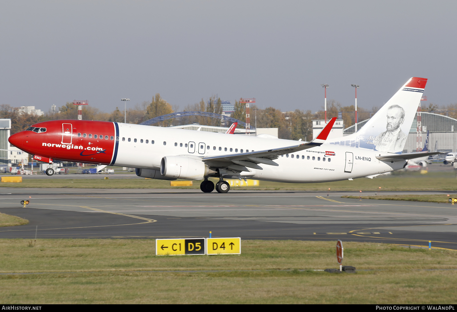 Aircraft Photo of LN-ENQ | Boeing 737-800 | Norwegian | AirHistory.net #512715