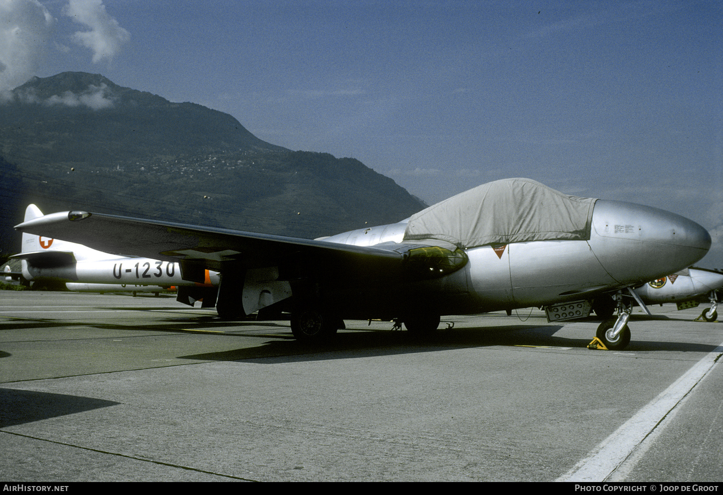 Aircraft Photo of U-1230 | De Havilland D.H. 115 Vampire T55 | Switzerland - Air Force | AirHistory.net #512743
