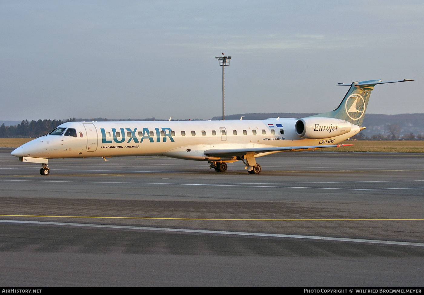 Aircraft Photo of LX-LGW | Embraer ERJ-145LU (EMB-145LU) | Luxair | AirHistory.net #512747