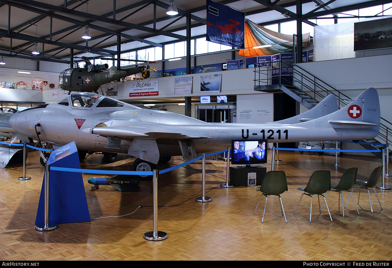 Aircraft Photo of U-1211 | De Havilland D.H. 115 Vampire T55 | Switzerland - Air Force | AirHistory.net #512767