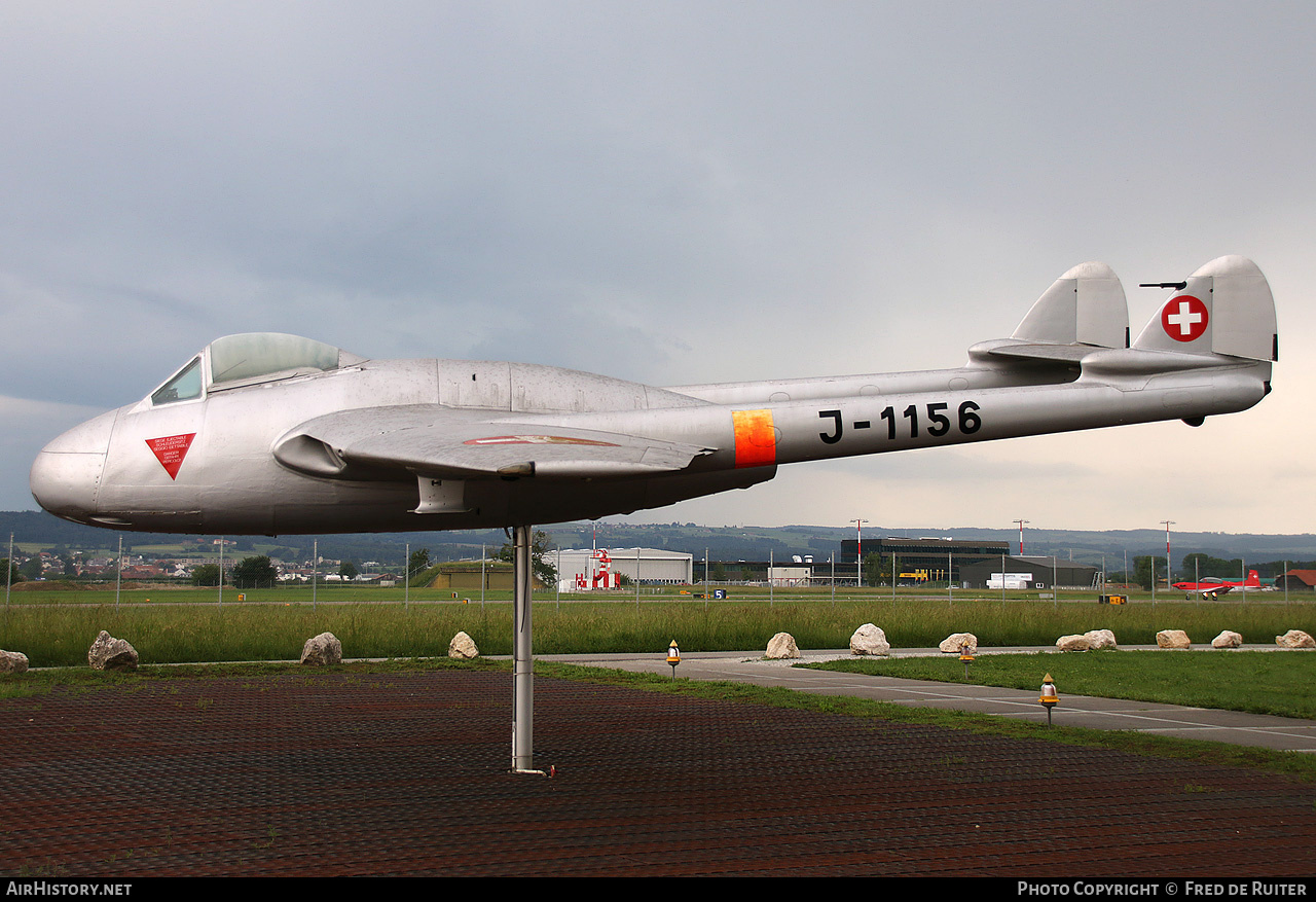 Aircraft Photo of J-1156 | De Havilland D.H. 100 Vampire FB6 | Switzerland - Air Force | AirHistory.net #512785
