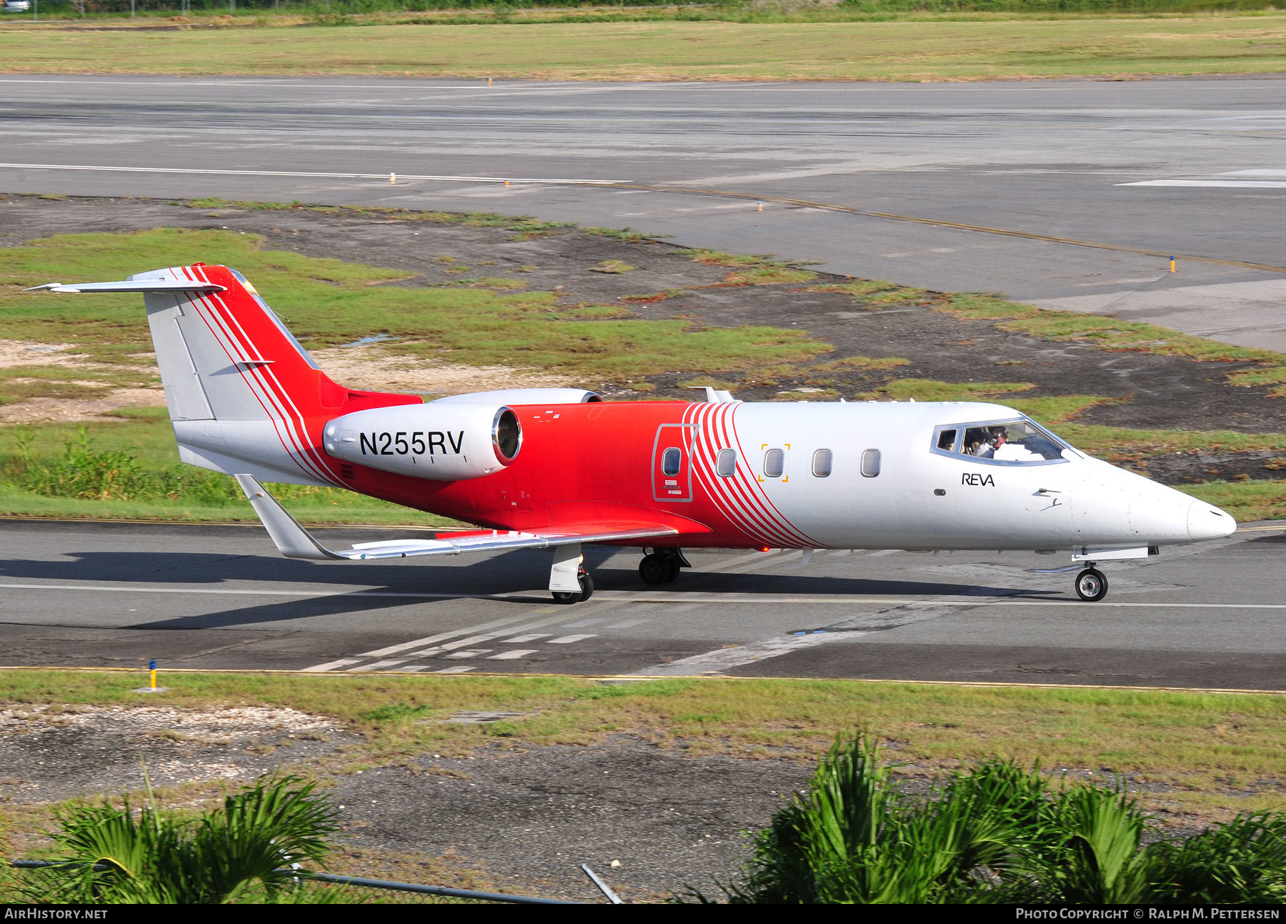 Aircraft Photo of N255RV | Gates Learjet 55 | AirHistory.net #512859