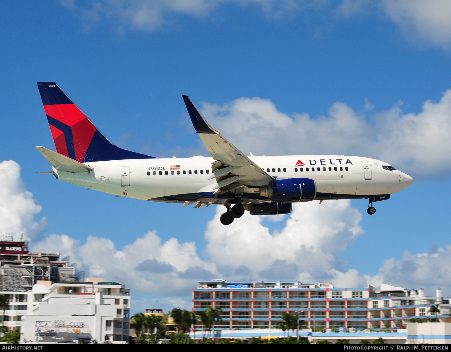 Aircraft Photo of N308DE | Boeing 737-732 | Delta Air Lines | AirHistory.net #512864
