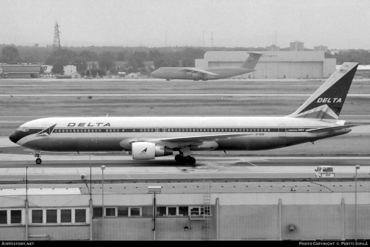 Aircraft Photo of N179DN | Boeing 767-332/ER | Delta Air Lines | AirHistory.net #512892