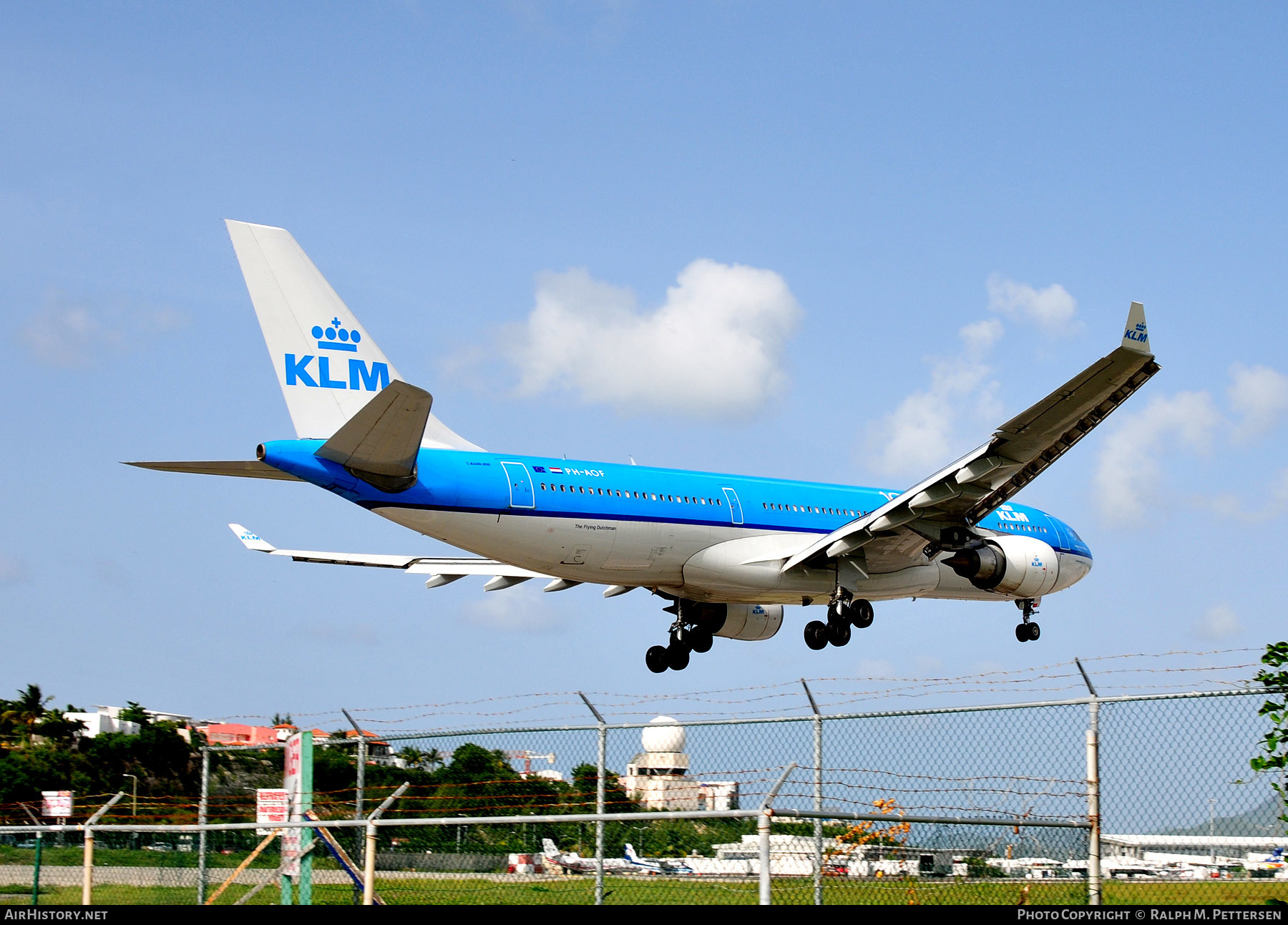 Aircraft Photo of PH-AOF | Airbus A330-203 | KLM - Royal Dutch Airlines | AirHistory.net #512906